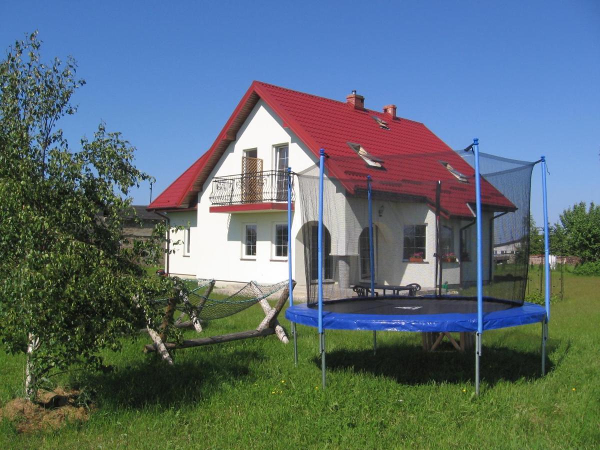 Domki Pokoje Pod Wierzba Sarbinowo Luaran gambar