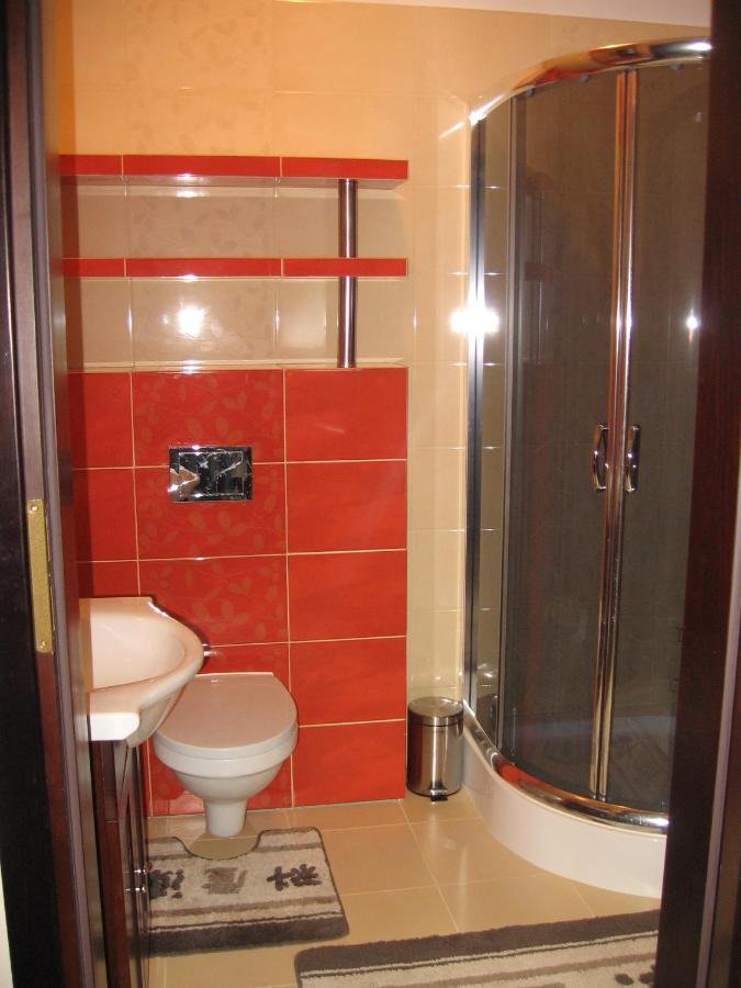 Domki Pokoje Pod Wierzba Sarbinowo Luaran gambar